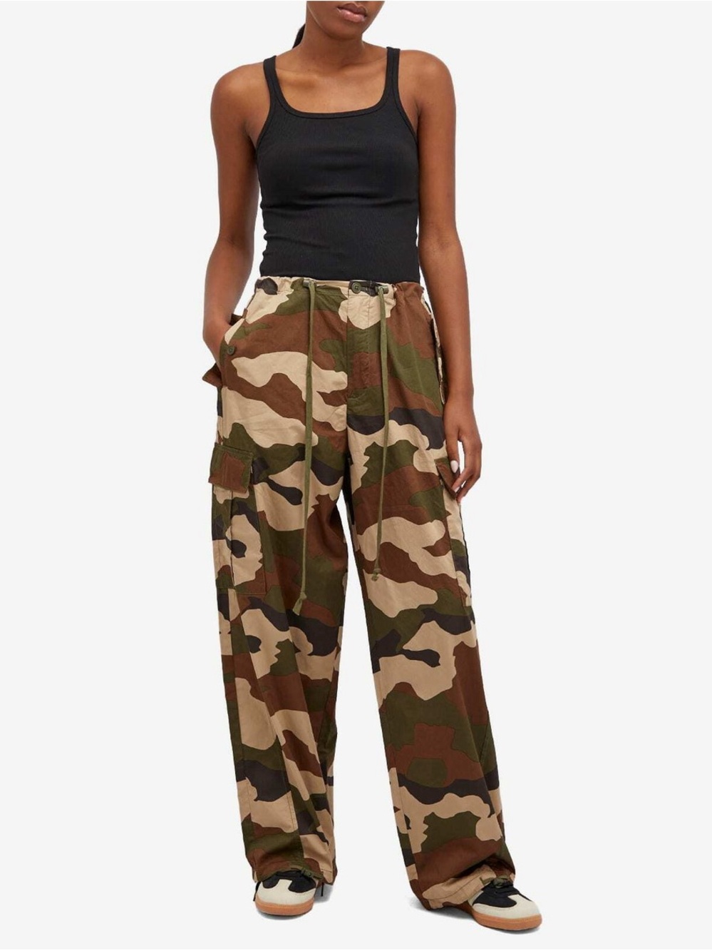 Good American Parachute Pan Fatigue Green Amo in Wide-Leg Cargo Pants -